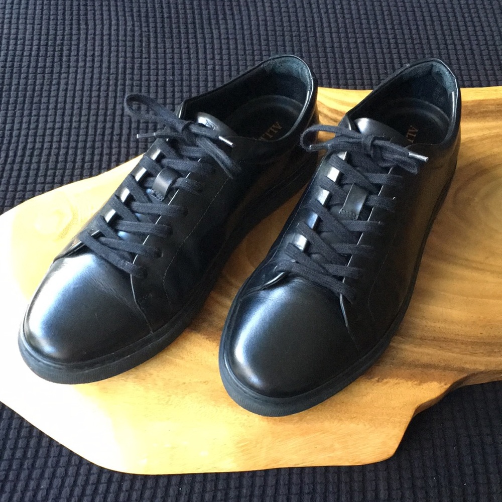 Allen Edmonds; Canal Court size 10.5 D; black on black
